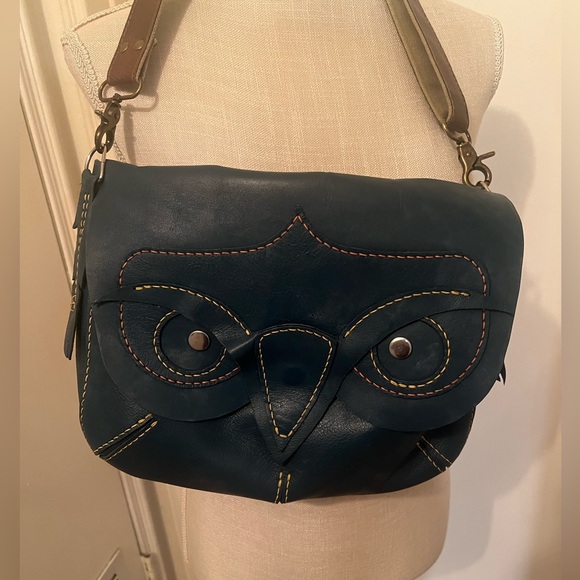 Owl Design Blue Leather messenger Bag - Picture 1 of 11
